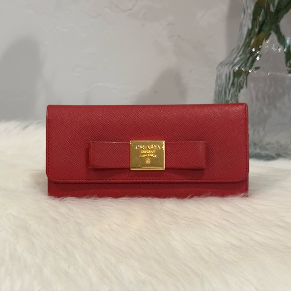 PRADA Saffiano Leather Bifold Wallet